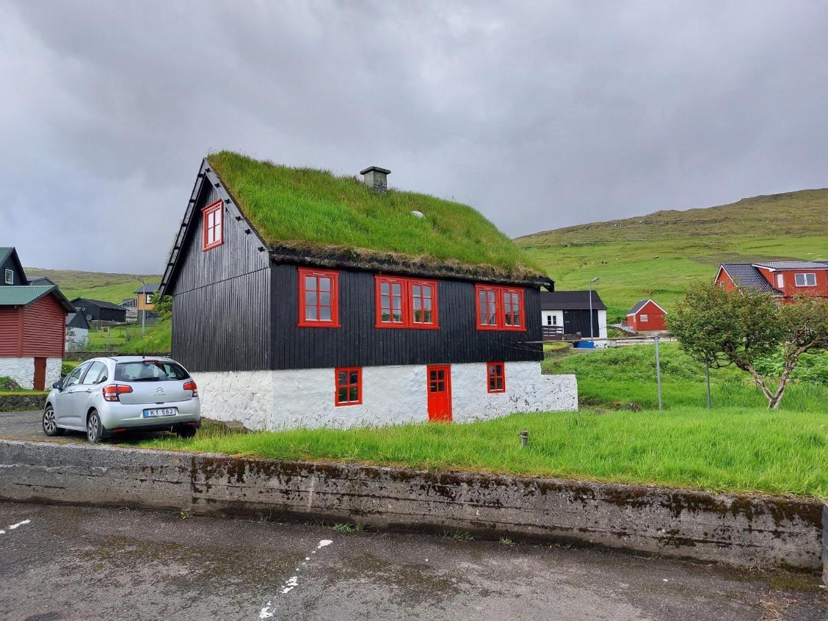 Turf House Cottage - Near Airport Mithvagur 外观 照片