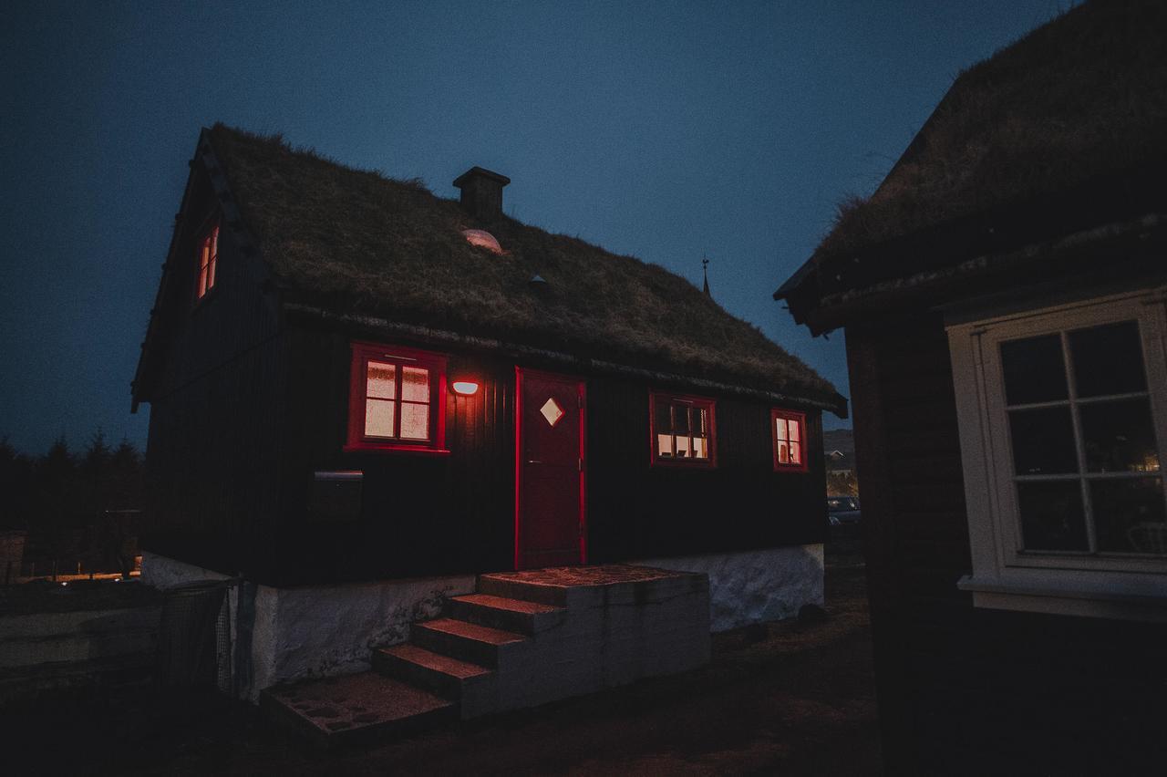 Turf House Cottage - Near Airport Mithvagur 外观 照片