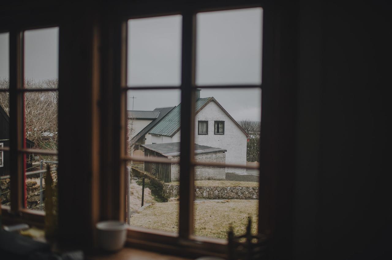 Turf House Cottage - Near Airport Mithvagur 外观 照片